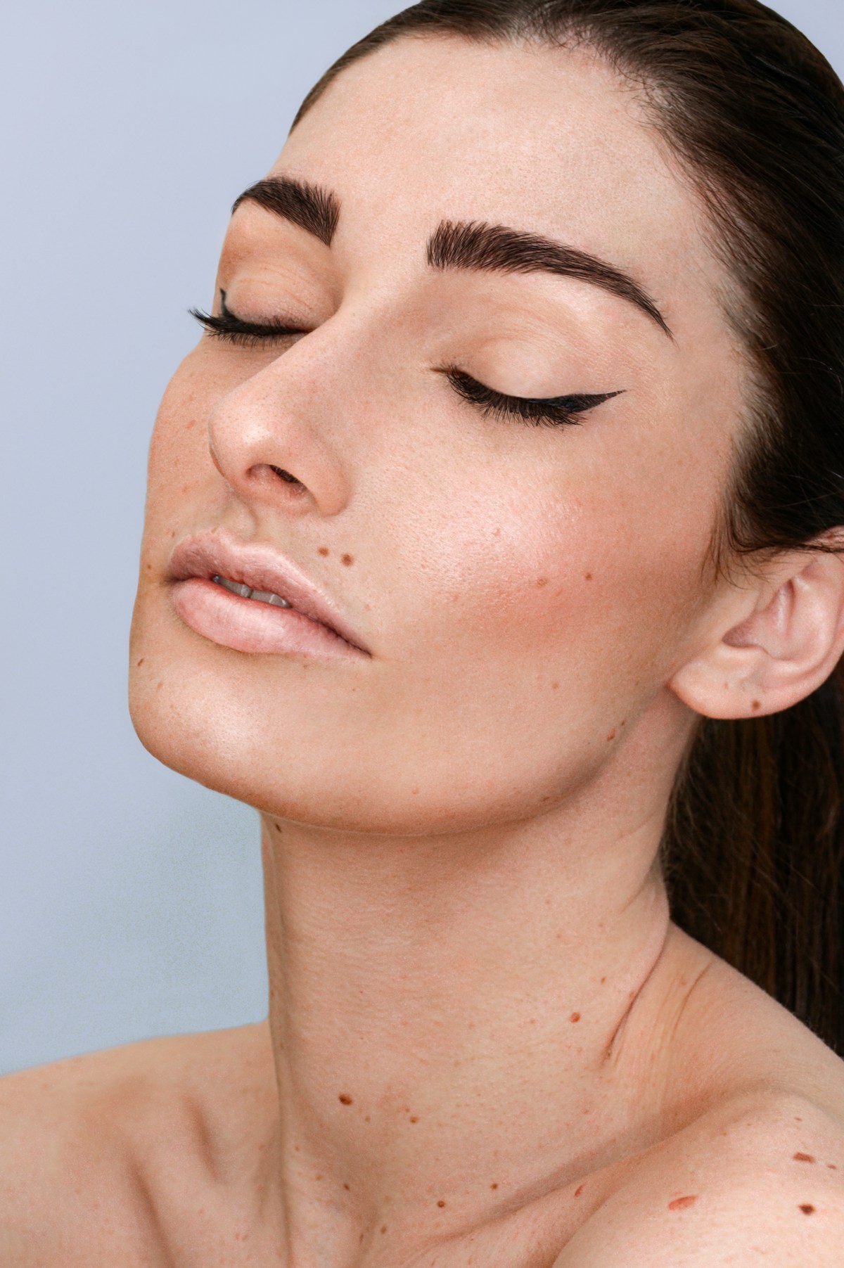 Eyeliner Tattoo (Lash Enhancement) by Yone Kimura