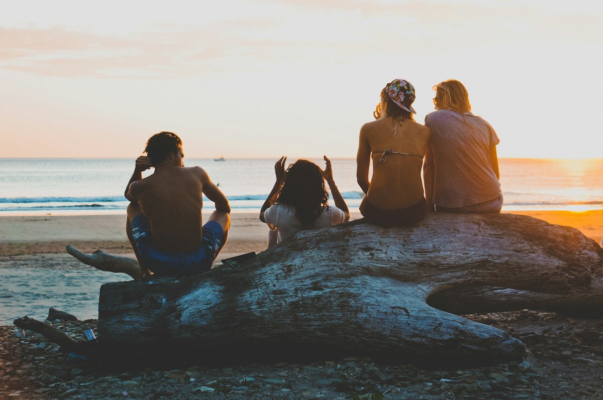 Group Tan Party (Up to 4 People) by Daysi Gomez