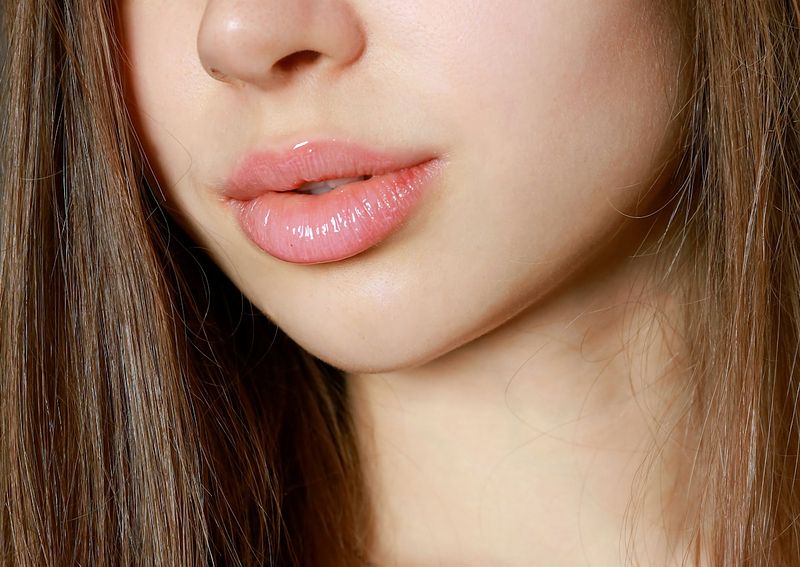 Lip Blush by Yone Kimura