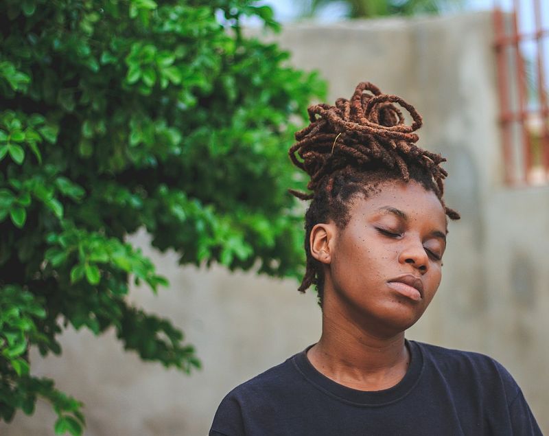 Loc Retwist & Style by Ara Mytrice